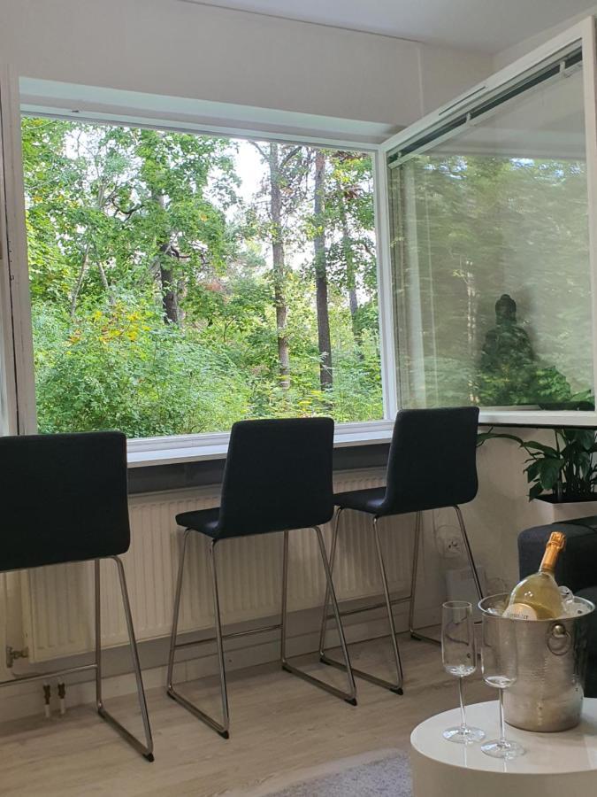 Close To The Metro And The Beach!!! With A View Of The Scandinavian Forest สต็อกโฮล์ม ภายนอก รูปภาพ